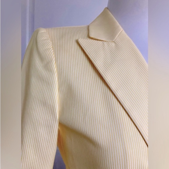 Isabella DeMarco Yellow & White Stripped Blazer Jacket. Tailored Style. - Picture 3 of 14